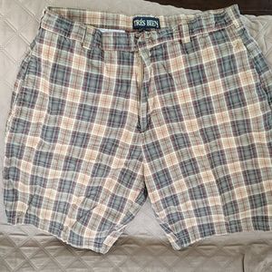 Men's Tres Bien shorts sz 38